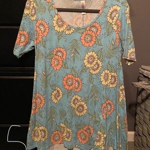 LuLaRoe Perfect-T